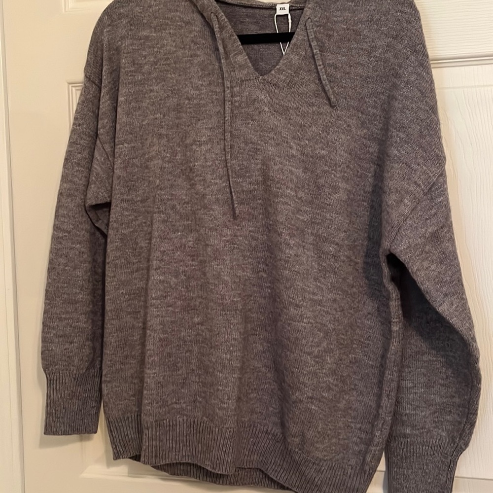 Hooded sweater never worn